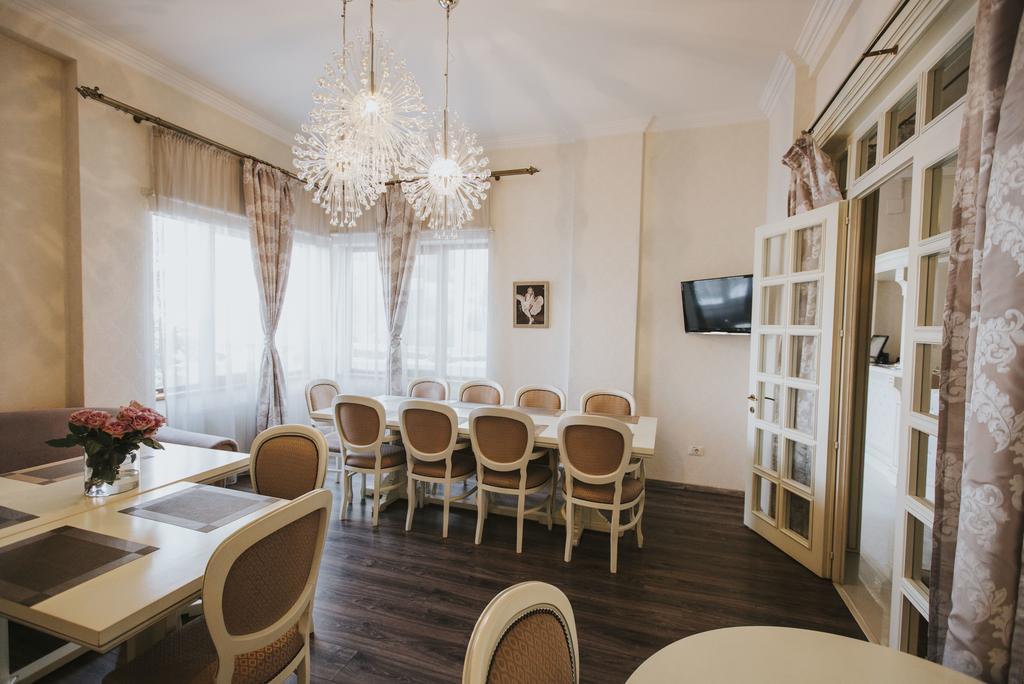 Vila Cornelia Бухарест Екстер'єр фото